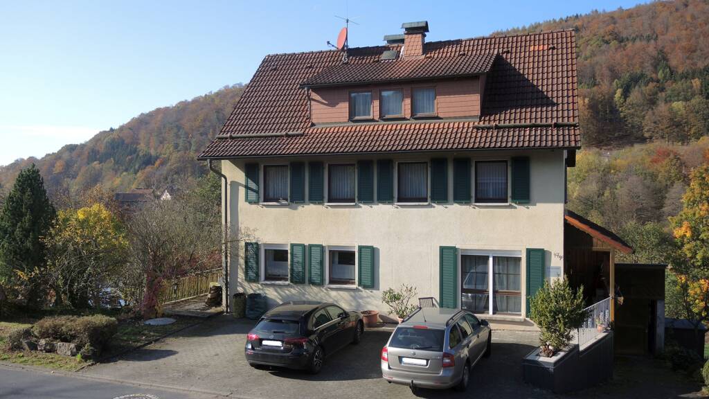 Einfamilienhaus zum Kauf provisionsfrei 175.000 € 8 Zimmer 185 m² 750 m² Grundstück frei ab sofort Riedenberg 97792