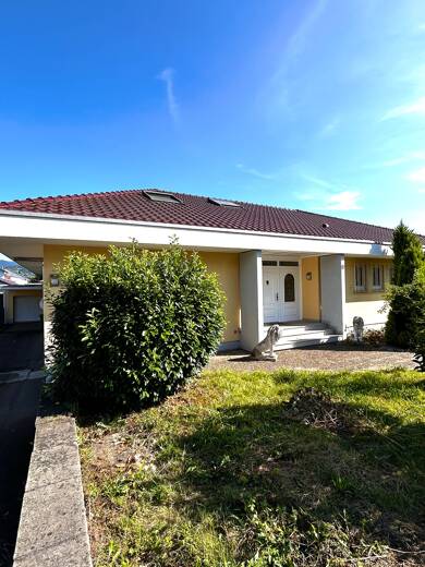 Haus zum Kauf 1.750.000 € 10 Zimmer 450 m² 1.710 m² Grundstück Stadtgebiet Bühl 77815