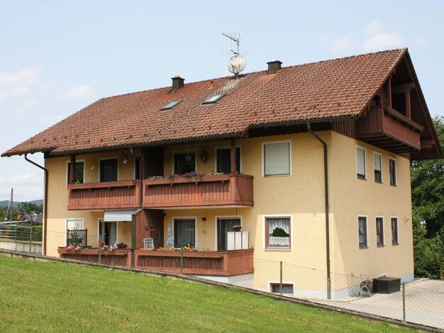 Haus zum Kauf 685.000 € 11 Zimmer 299 m² 901 m² Grundstück Edenstetten Bernried 94505