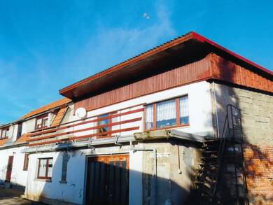 Wohnung zum Kauf 78.000 € 10 Zimmer 237 m² Dachgeschoss, 2. Geschoss frei ab sofort Jüchsen Grabfeld 98631
