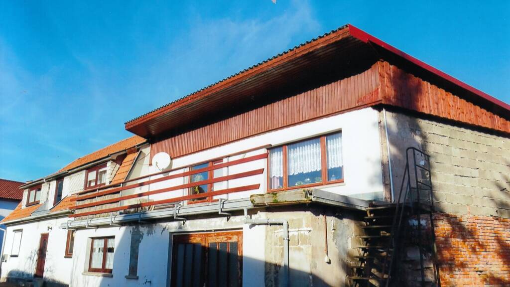 Wohnung zum Kauf 48.000 € 10 Zimmer 237 m² 2. Geschoss frei ab sofort Jüchsen Grabfeld 98631