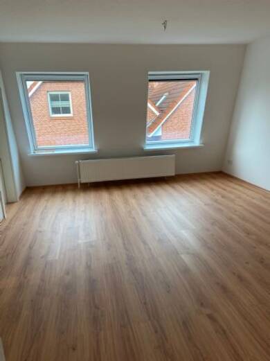 Wohnung zur Miete 350 € 2 Zimmer 41 m² Dachgeschoss Heisfelde Leer 26789