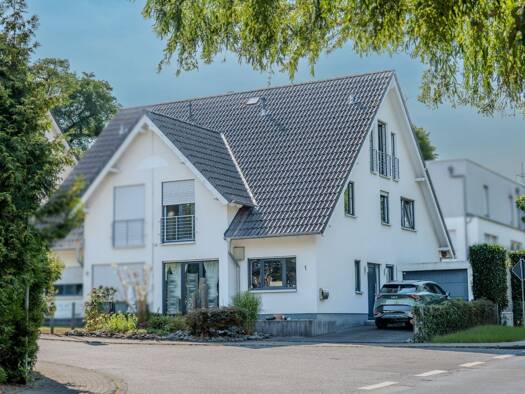 Doppelhaushälfte zum Kauf 529.000 € 5 Zimmer 130 m² 243 m² Grundstück Hennef Hennef (Sieg) 53773