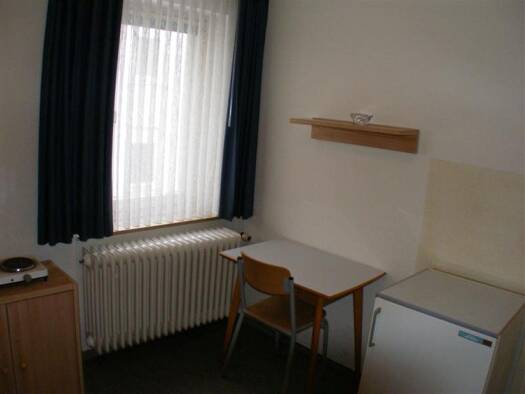 WG-Zimmer zur Miete Wohnen auf Zeit 335 € 1 m² frei ab 01.10.2025 Innenstadt Bielefeld-Innenstadt 33602