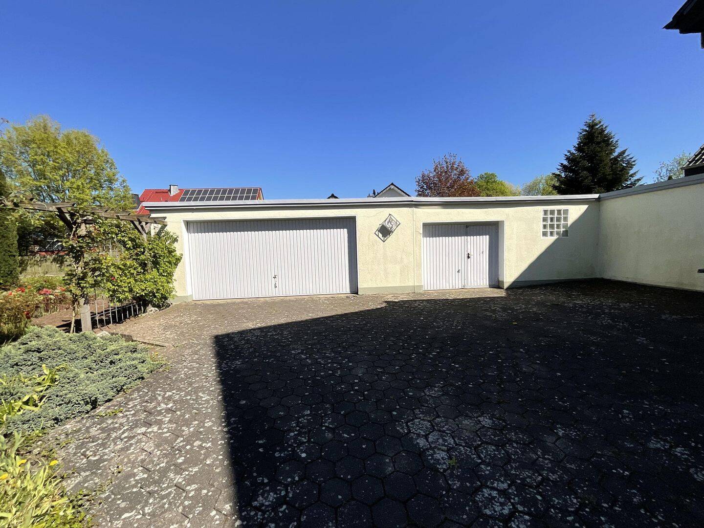 Einfamilienhaus zum Kauf - Mehr