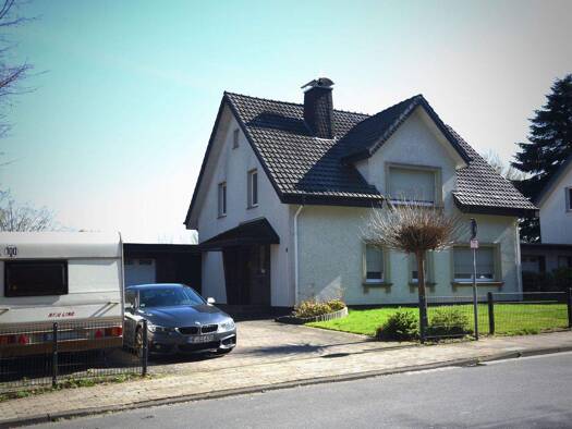 Einfamilienhaus zum Kauf 410.000 € 10 Zimmer 220,6 m² 1.258 m² Grundstück frei ab 01.11.2026 Innenstadt Herford 32051