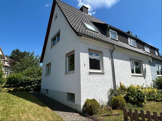 Doppelhaushälfte zum Kauf 159.000 € 5 Zimmer 106 m² 518 m² Grundstück frei ab sofort Rotenburg 36199