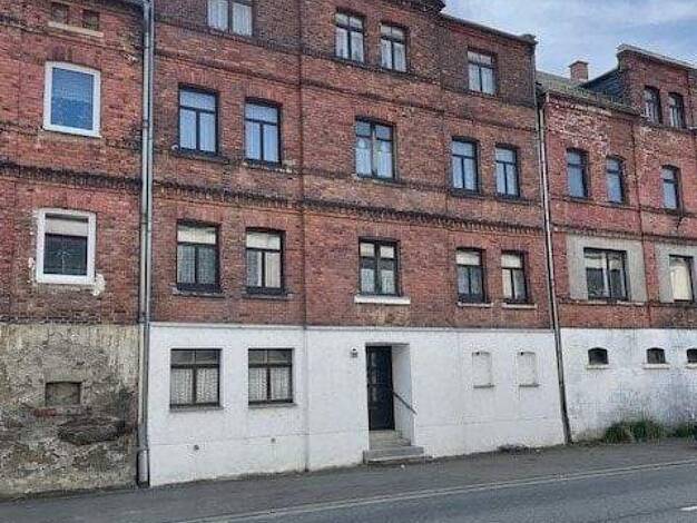 Reihenmittelhaus zum Kauf 69.000 € 6 Zimmer 210 m² 631 m² Grundstück Greiz 07973