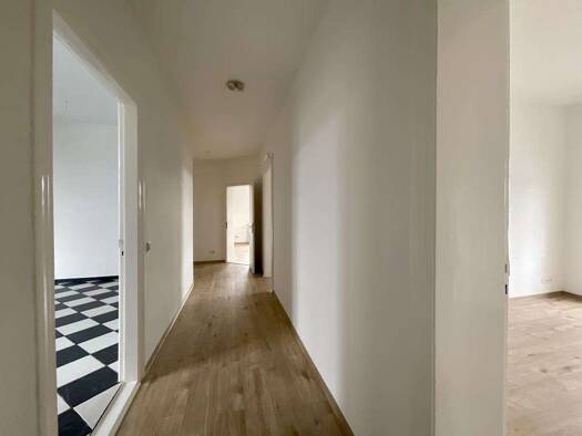 Wohnung zur Miete 640 € 5 Zimmer 139 m² Geschoss 3/5 frei ab sofort Lehe Bremerhaven 27568