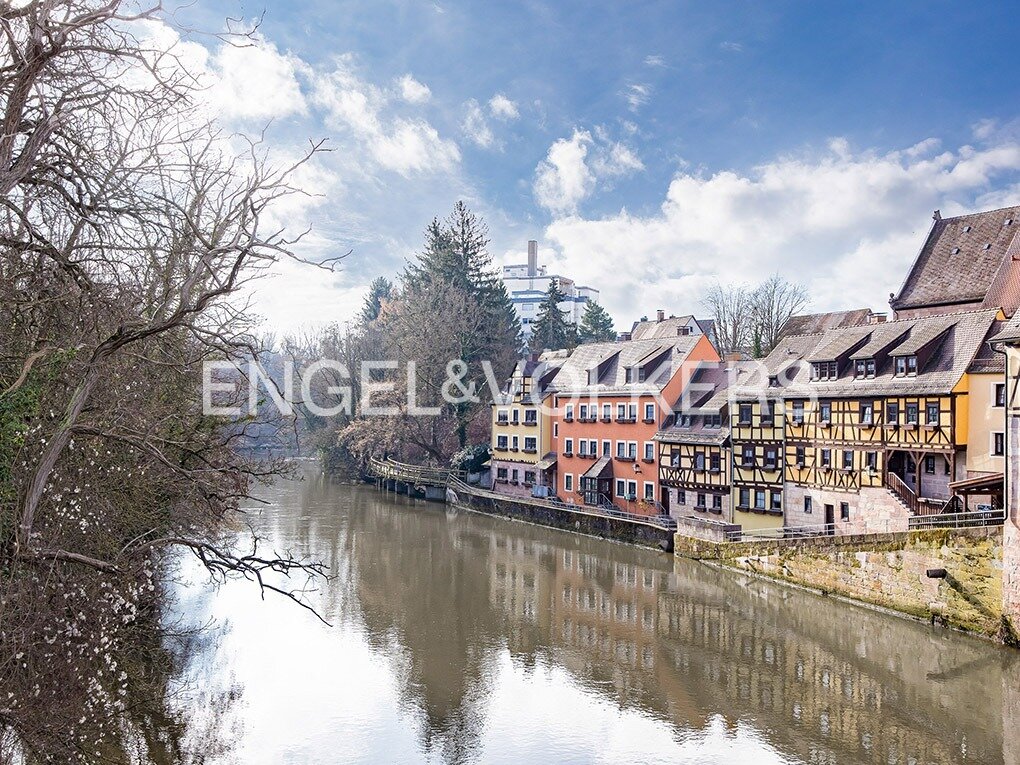 Haus zum Kauf 899.000 € 7 Zimmer 132 m²<br/>Wohnfläche 2.203 m²<br/>Grundstück ab sofort<br/>Verfügbarkeit Stein Stein 90547