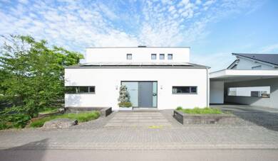 Einfamilienhaus zur Miete 1.900 € 5 Zimmer 171 m² 792 m² Grundstück frei ab 01.08.2025 Mertesdorf 54318