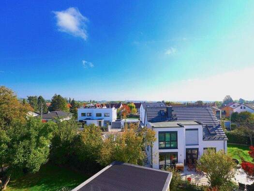 Einfamilienhaus zum Kauf 997.000 € 9 Zimmer 294,7 m² 531 m² Grundstück Kelkheim Kelkheim (Taunus) 65779
