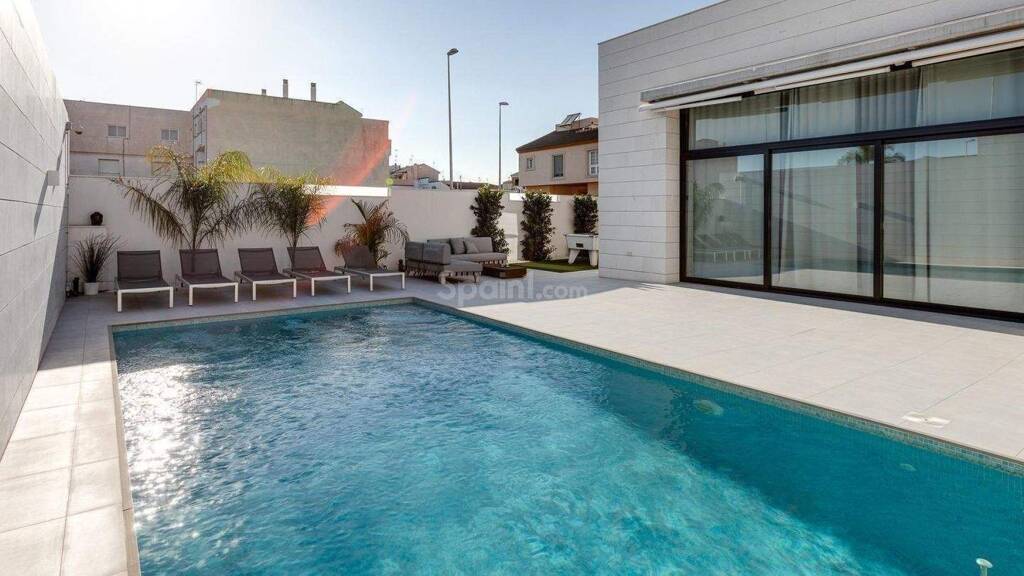 Villa zum Kauf provisionsfrei 395.000 € 4 Zimmer 111 m² Calle Miguel Servet Pilar de la Horadada 03190