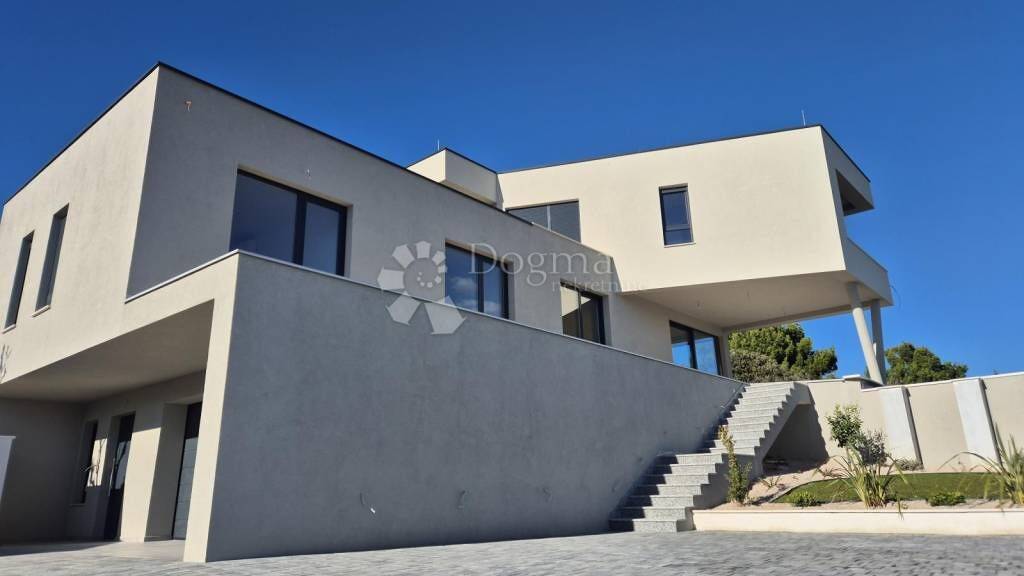 Haus zum Kauf 1.450.000 € 15 Zimmer 259 m² Tisno