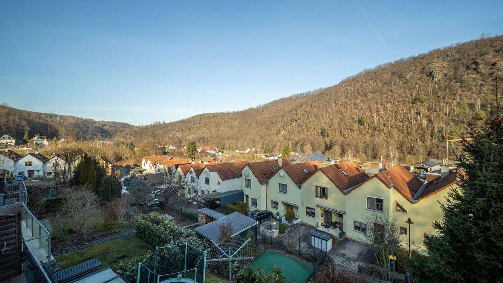 Reihenmittelhaus zum Kauf 225.000 € 4 Zimmer 100 m² 201 m² Grundstück frei ab 01.01.2027 Schlottwitz 01768