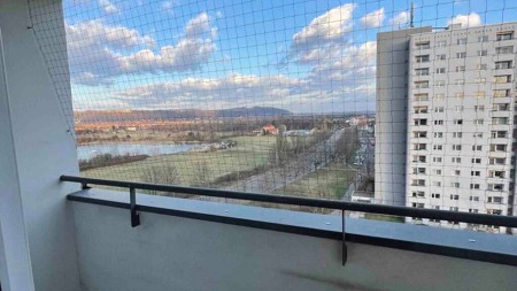 Wohnung zur Miete 603 € 3 Zimmer 77,4 m² 8. Geschoss frei ab 04.05.2026 Rottwerndorfer Str. 3 Leuben Dresden 01257