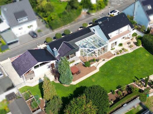 Villa zum Kauf 2.150.000 € 8 Zimmer 314,1 m² 1.579 m² Grundstück Solingen 42659