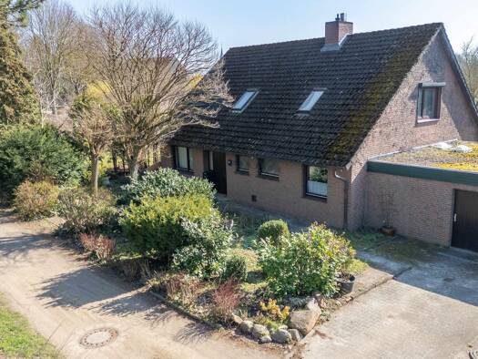 Einfamilienhaus zum Kauf 750.000 € 6 Zimmer 193 m² 962 m² Grundstück Weststadt Lüneburg 21339