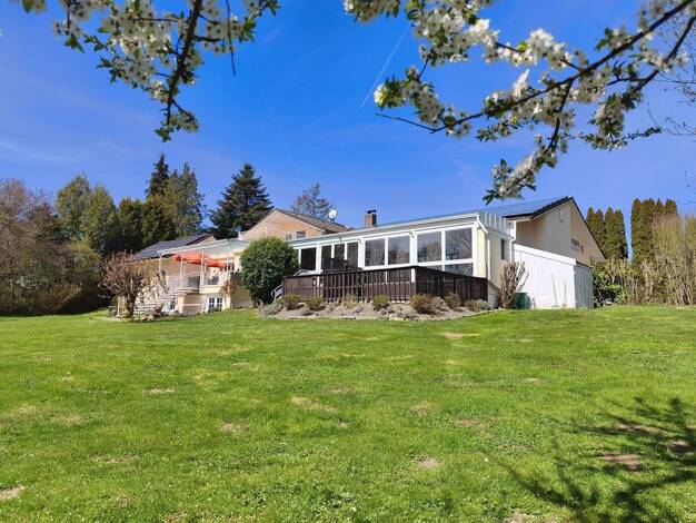 Haus zum Kauf 985.000 € 10 Zimmer 540 m² 3.100 m² Grundstück Friedlöd Wittibreut 84384