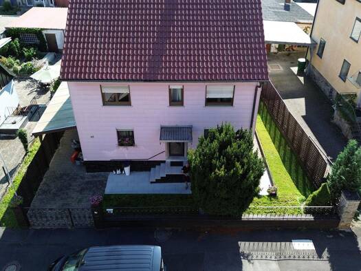 Einfamilienhaus zum Kauf 555.000 € 9 Zimmer 250 m² 400 m² Grundstück frei ab sofort Reichenberg 97234