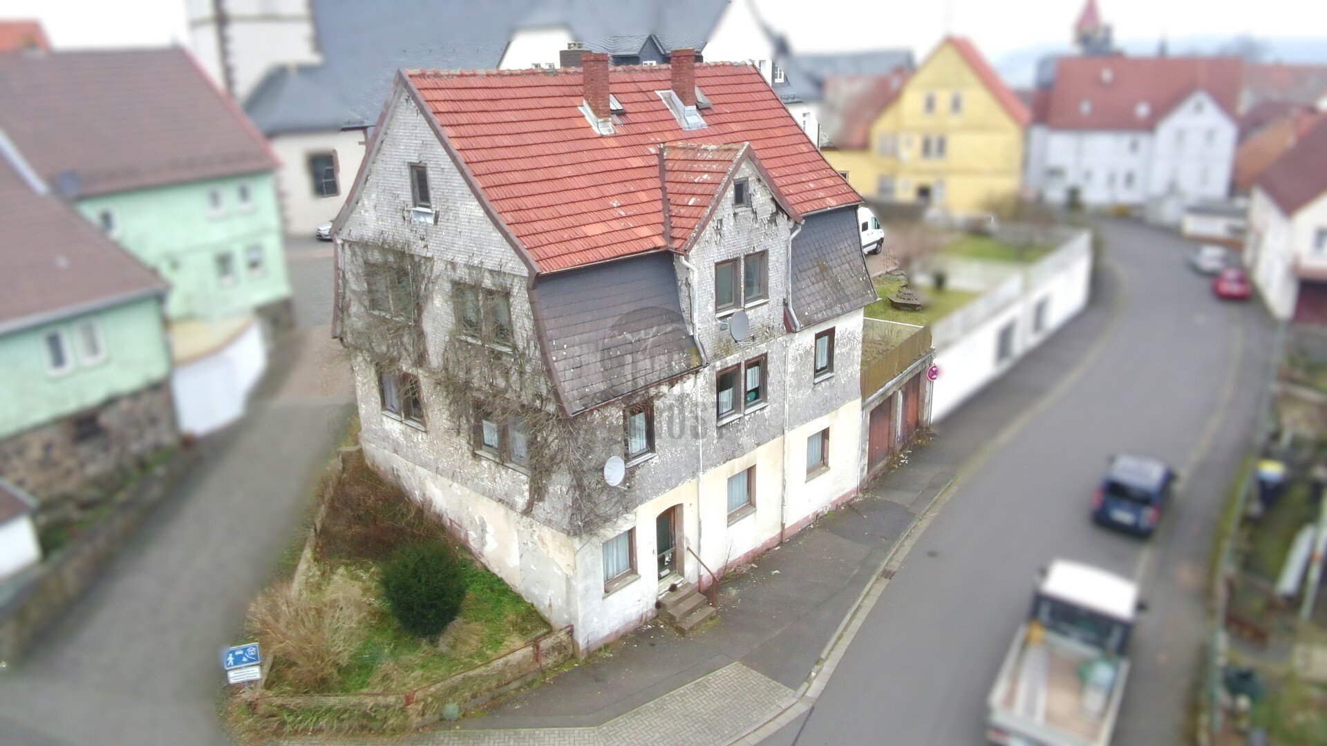 Mehrfamilienhaus zum Kauf 75.000 € 10 Zimmer 225 m²<br/>Wohnfläche 226 m²<br/>Grundstück Herbstein Herbstein 36358