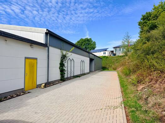 Lagerhalle zur Miete 1.800 € 430 m² Lagerfläche Hofeld-Mauschbach Namborn 66640