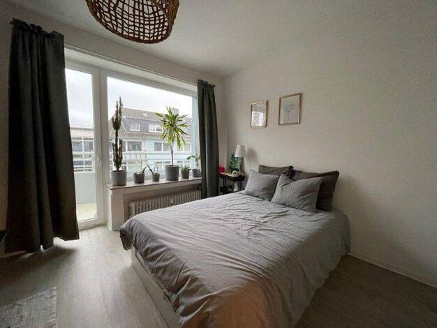 Studio zur Miete 416 € 1 Zimmer 23,7 m² 4. Geschoss frei ab 16.04.2026 Fürstenwall 130 Unterbilk Düsseldorf 40217