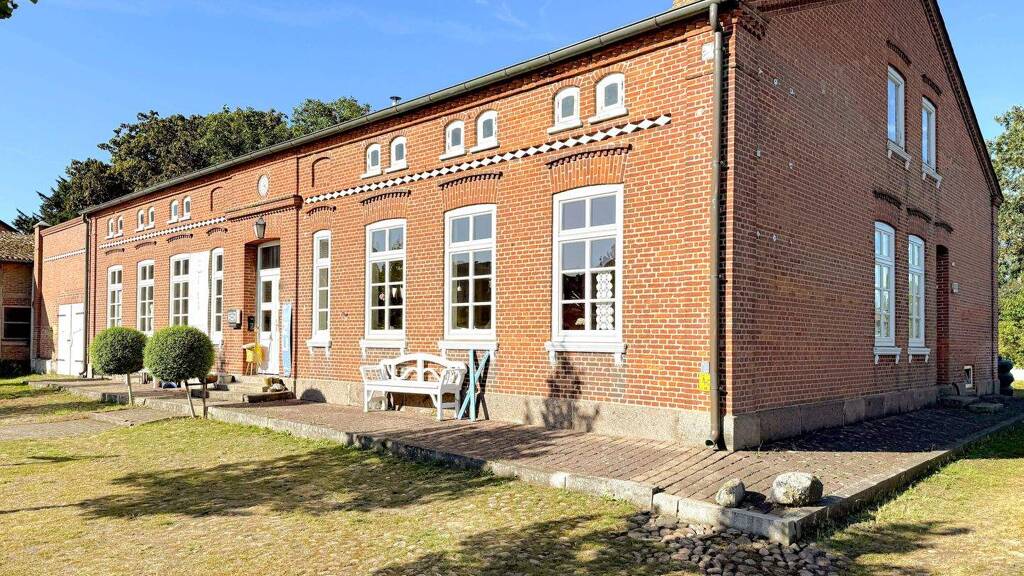 Bauernhaus zum Kauf 698.000 € 9 Zimmer 240 m² 2.113 m² Grundstück Landkirchen Fehmarn 23769