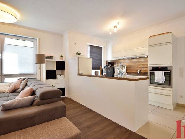 Wohnung zur Miete 770 € 3 Zimmer 86,2 m² 1. Geschoss frei ab 01.10.2026 Lohne Lohne 49393