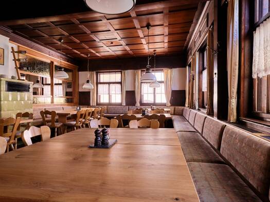 Haus zum Kauf 749.000 € 14 Zimmer 464 m² Grundstück Strümpfelbach Weinstadt 71384