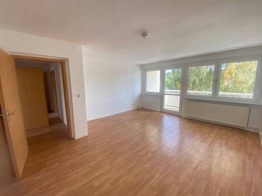 Wohnung zur Miete 385 € 3 Zimmer 70 m² 2. Geschoss frei ab sofort Naundorf Naundorf 04769