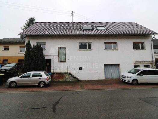 Mehrfamilienhaus zum Kauf 295.000 € 11 Zimmer 222 m² 488 m² Grundstück Aglasterhausen Aglasterhausen / Breitenbronn 74858