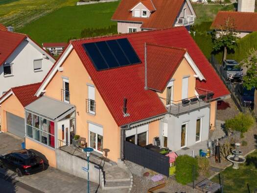 Einfamilienhaus zum Kauf 539.000 € 5 Zimmer 221 m² 646 m² Grundstück Benzingen Winterlingen / Benzingen 72474