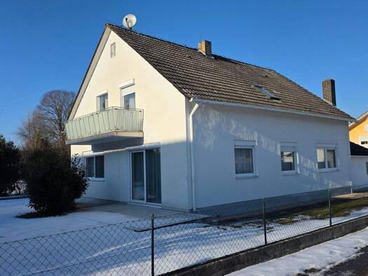 Mehrfamilienhaus zum Kauf 295.000 € 10 Zimmer 125 m² 747 m² Grundstück Schiltorn Plattling 94447
