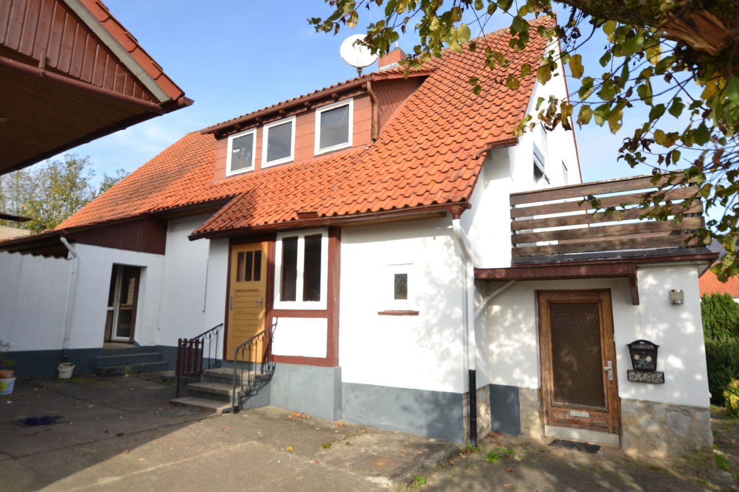 Mehrfamilienhaus zum Kauf 99.000 € 7 Zimmer 164 m²<br/>Wohnfläche 1.000 m²<br/>Grundstück Kreuzweg 8 Holzen Mackensen 37586