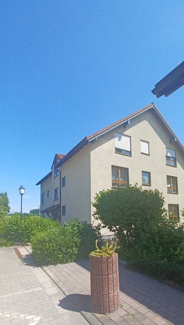 Wohnung zur Miete 556 € 3 Zimmer 79,5 m² EG frei ab 01.10.2025 Unterwellenborn Unterwellenborn 07333