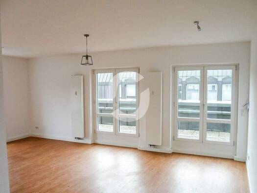 Wohnung zur Miete 16 € 5 Zimmer 160,5 m² 5. Geschoss West Stuttgart 70178
