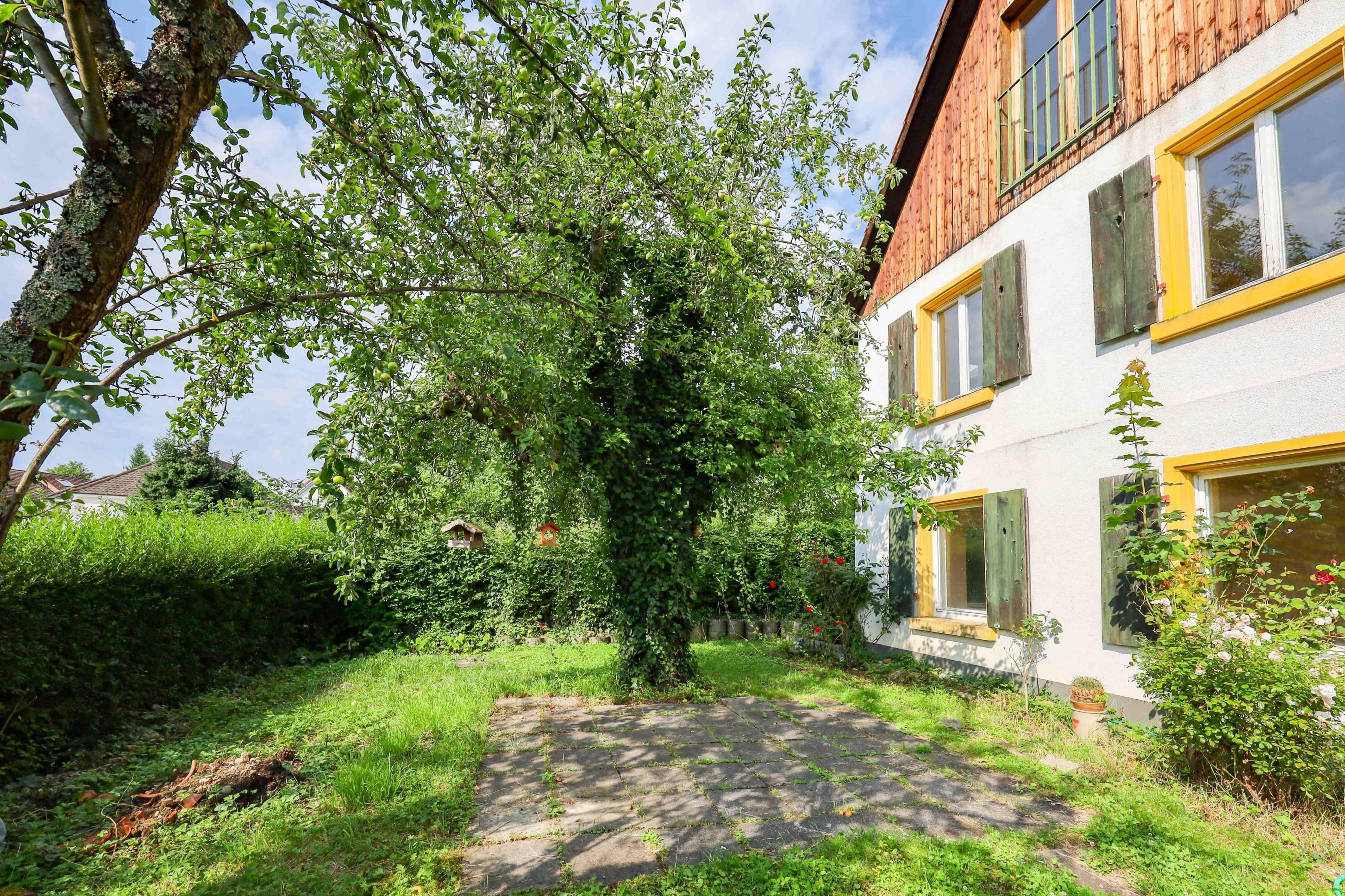 Einfamilienhaus zum Kauf 595.000 € 5 Zimmer 120 m²<br/>Wohnfläche 737 m²<br/>Grundstück ab sofort<br/>Verfügbarkeit Tumringen Lörrach 79539