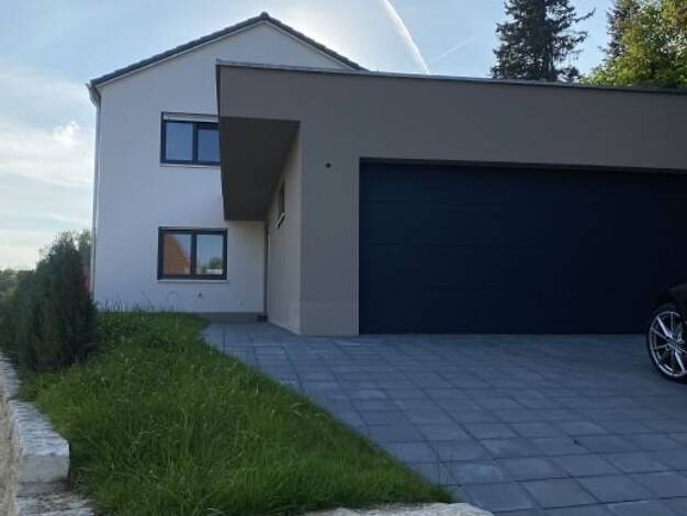 Einfamilienhaus zur Miete 1.800 € 5 Zimmer 155,3 m² 515 m² Grundstück frei ab 01.04.2026 Bierweg 16 Alfeld 91236