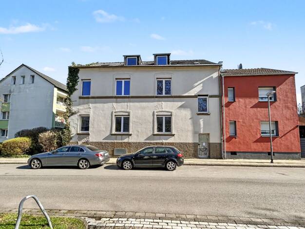 Mehrfamilienhaus zum Kauf 299.000 € 13 Zimmer 289,8 m² 793 m² Grundstück Dellwig Stadtbezirk IV 45357