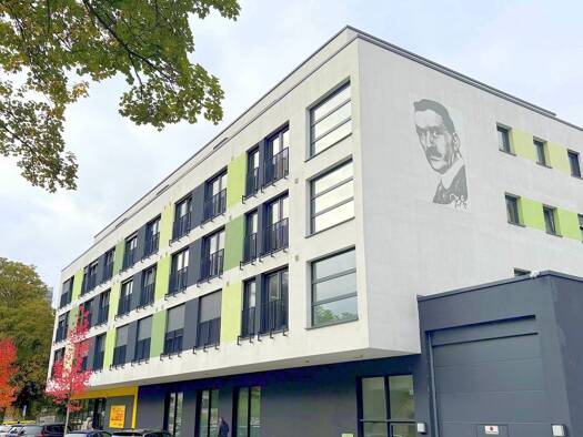 Penthouse zur Miete 1.140 € 2 Zimmer 69 m² frei ab sofort Niederursel Frankfurt 60439