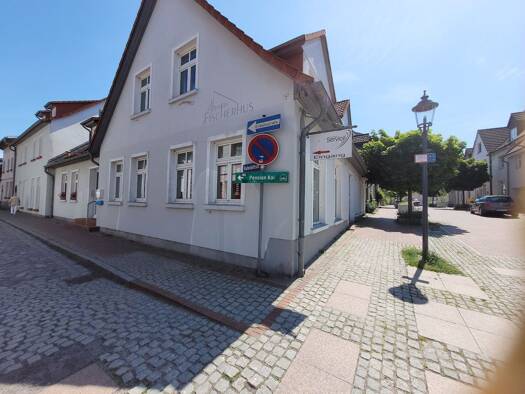 Wohnung zur Miete 380 € 2 Zimmer 50,5 m² 1. Geschoss Grüne Str. 7 Ribnitz Ribnitz-Damgarten 18311