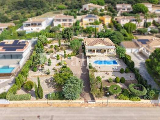 Villa zum Kauf 950.000 € 3 Zimmer 141 m² 1.906 m² Grundstück Palau-saverdera 17495