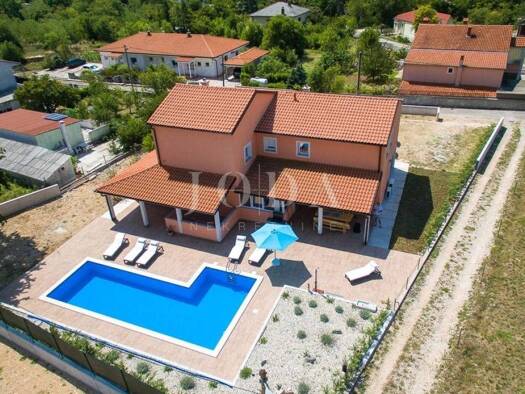 Haus zum Kauf 630.000 € 9 Zimmer 300 m² Vinodolska opcina
