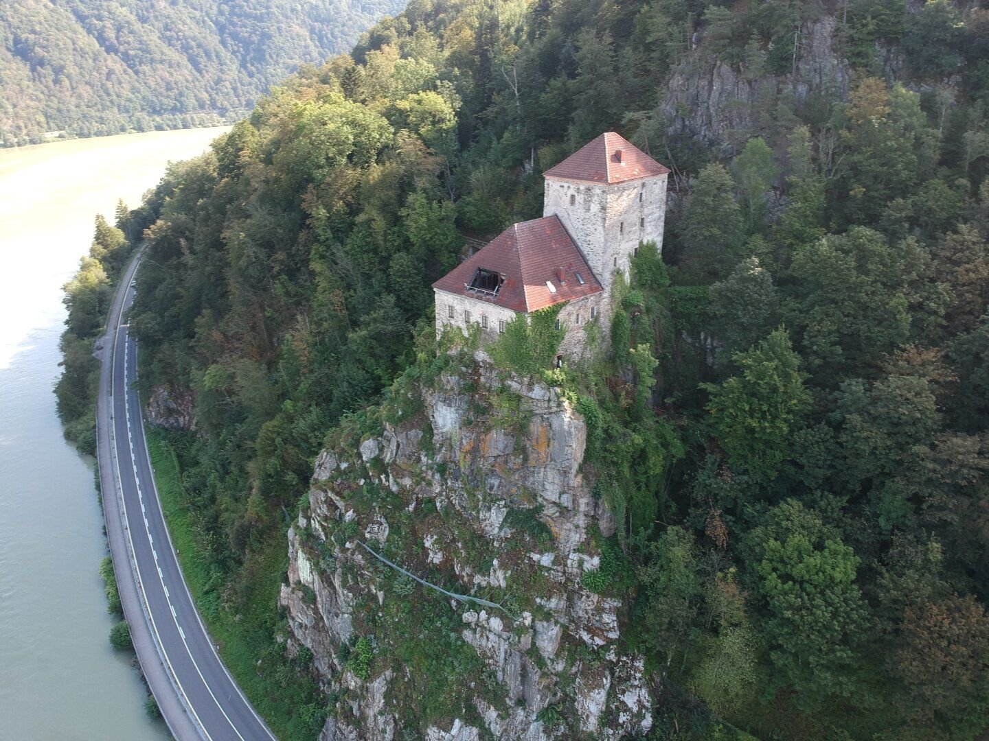 Schloss zur Miete 2.500 € 320 m²<br/>Wohnfläche Esternberg 4092