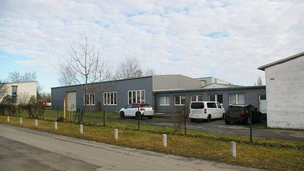 Gewerbekomplex im Gewerbegebiet "Südvorstadt" zu verkaufen