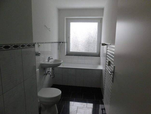 Wohnung zur Miete 719 € 3 Zimmer 71 m² 2. Geschoss frei ab 20.01.2026 Altendorfer Str. 383 A Altendorf Essen 45143