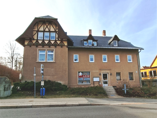 Mehrfamilienhaus zum Kauf 140.000 € 17 Zimmer 423,9 m² 1.860 m² Grundstück Niederwiesa Niederwiesa 09577
