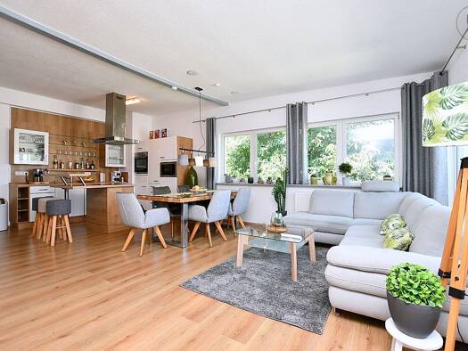 Wohnung zur Miete Wohnen auf Zeit 1.990 € 2,5 Zimmer 80 m² frei ab 01.10.2025 Heutingsheim Freiberg am Neckar 71691