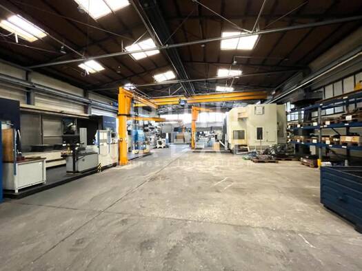 Lagerhalle zur Miete 4 € 1.400 m² Lagerfläche teilbar ab 700 m² Neuss 41462